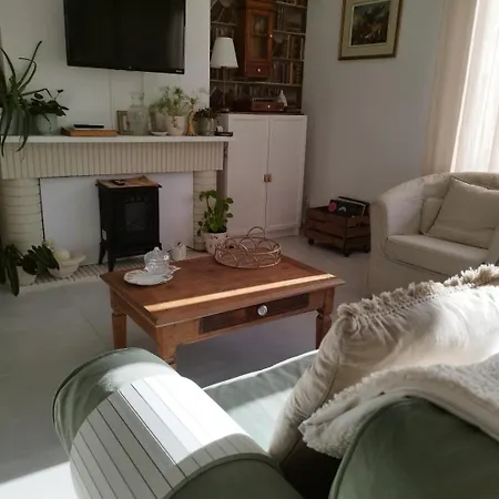 Holiday home La Petite Maison Hornoy-le-Bourg